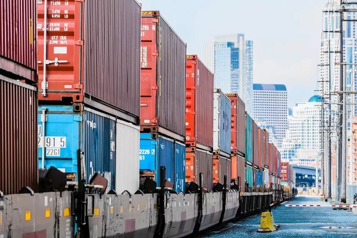 Advantages of rail freight