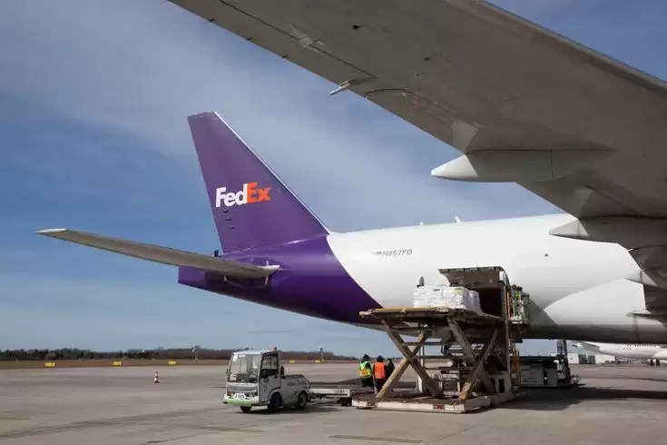 FedEx: The Beginning of the Global Logistics Revolution